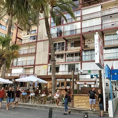 1 Sand, Sea, Sun, Relaxation And Spanish Cuisine بينايدورم
